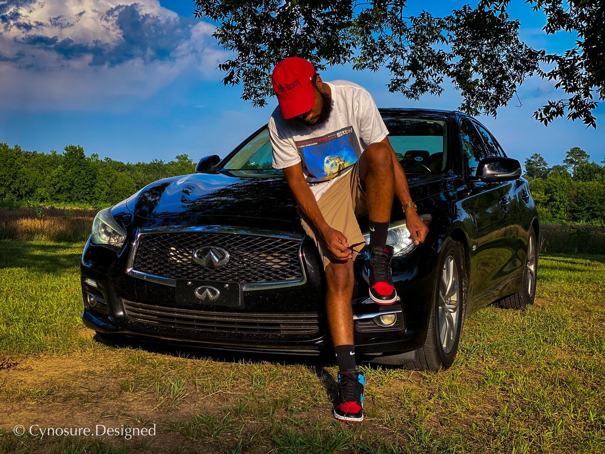 3hundred's tweet photo. I’m Back From The Future not Marty Mcfly, When I tell you I be knowing I don’t really know why - 3Hundred , #SneakyLink | #Sushi4Breakfast 🍣🍳 OUT NOW!!! | LINK IN BIO | 📸 Cynosure.Designed •
•
•
•
#KeepRapping #2Fly #Deficink #CreateROWN https://t.co/0OiKMo8fZa