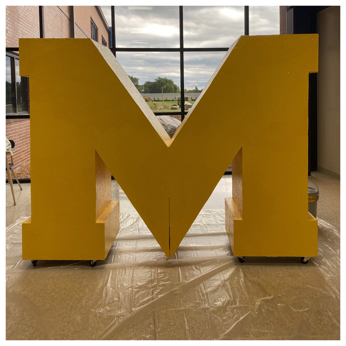 lorismith421's tweet photo. Ready for the class of 2020 to sign at graduation practice on Friday. ⁦Thanks for helping make this happen ⁦@WesUpton⁩ https://t.co/3aKtghwPSk