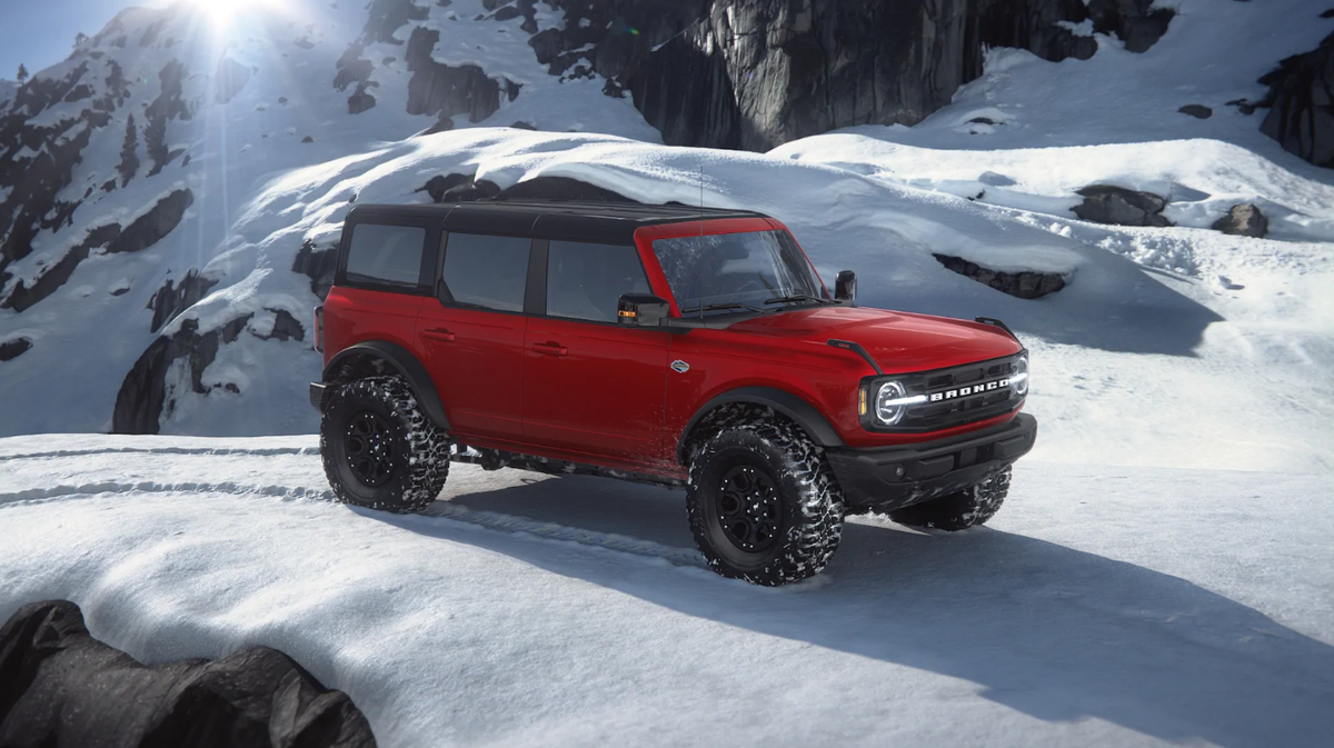 #Overland mod planning for the #FordBronco2021 has begun...  what do you think it would need?    I'm hoping a roof rack hits for this thing.. I think I'll be back to a #rooftoptent  if so.