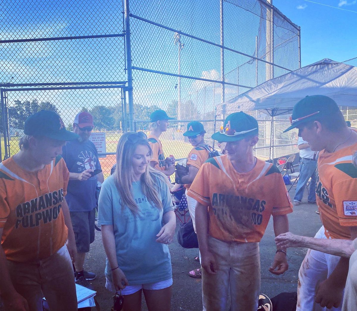 Brooke Quinn tweet media