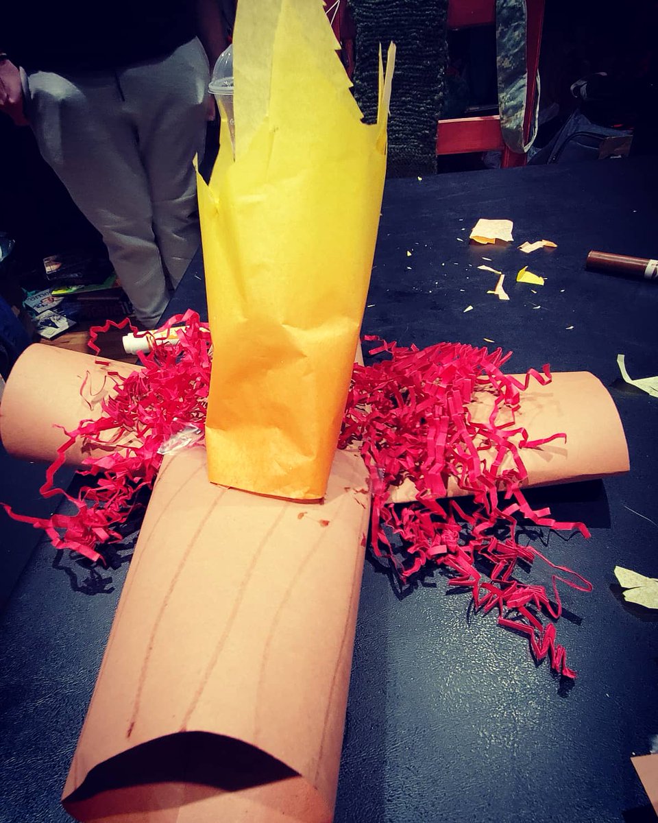 Kemeah520's tweet photo. Just as @IGGPPCamp sign ups opened, the library's story time did a camp fire craft, these are definitely getting used in our pillow fort!
#iggppc #GFPsummerreading #iggppcamp https://t.co/yWzHssI24A