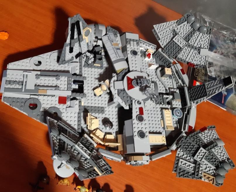 Damn_it_Barry's tweet photo. Six hours of pure Lego fun. Safe to say I am going to get some more Lego sets to build https://t.co/nxudttJ7zt