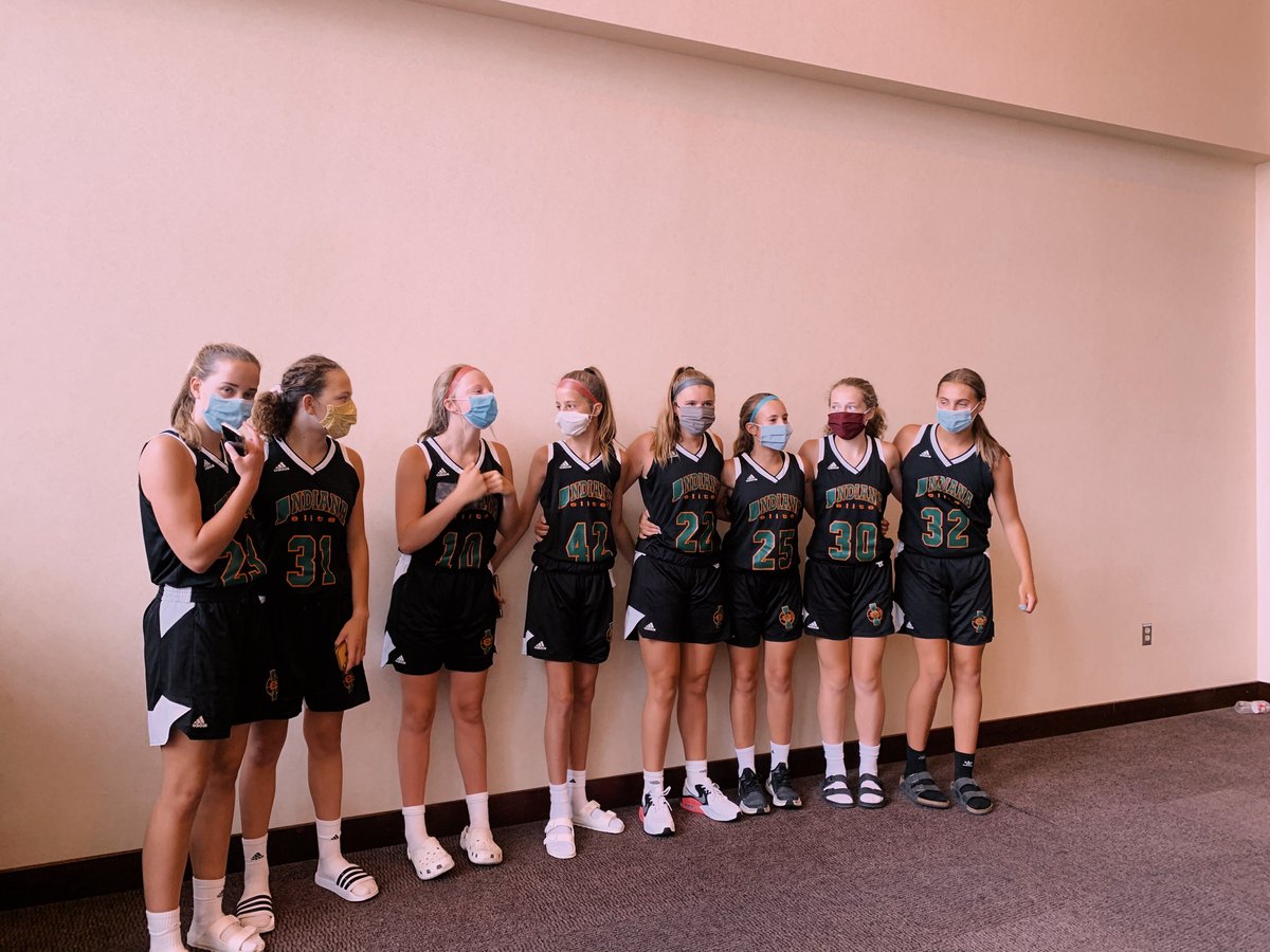 allison_scheu's tweet photo. Enjoyed another weekend at the Indianapolis Convention Center for The Clash Tourney. My team and I ended up finishing 1st in the silver bracket. It was overall a great weekend playing against some highly skilled teams. Glad to be back!🏀@Ohio_Basketball https://t.co/iBQJ9UVL9Y