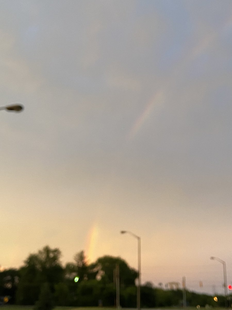 SchmittGrace's tweet photo. Happened to look up as I took a walk and saw a reminder from the Lord in the sky...His promises are true! Full rainbow in the sky😊 https://t.co/qOLGmhlCpE