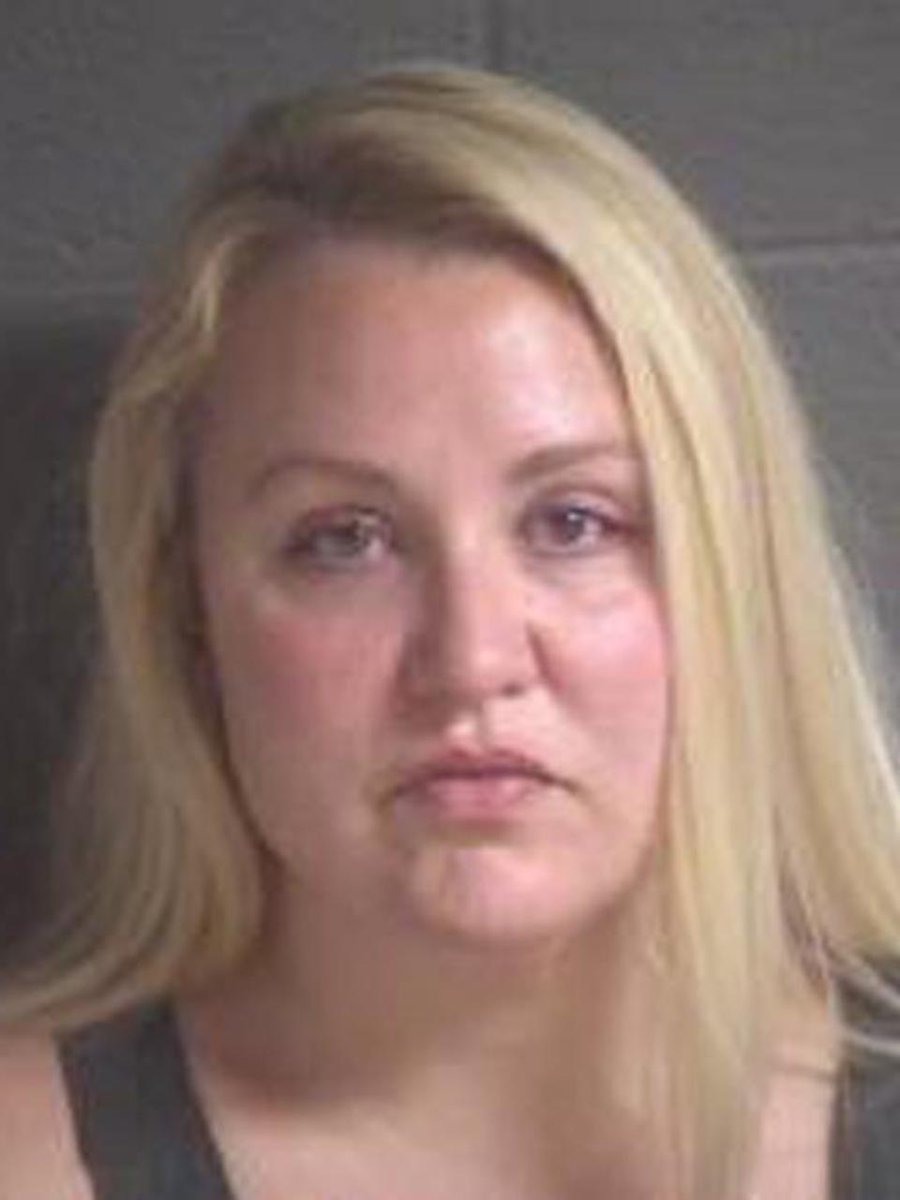 Insurance_Fraud's tweet photo. #MugshotOfTheDay: Dubious insurance agent is sentenced to 1.2 years in the slammer for selling bogus insurance policies to consumers, and must pay more than $400,000 in restitution. https://t.co/R2oCeaXrlX #insurance #fraud #agentfraud #insurancefraud https://t.co/PV99YENDme
