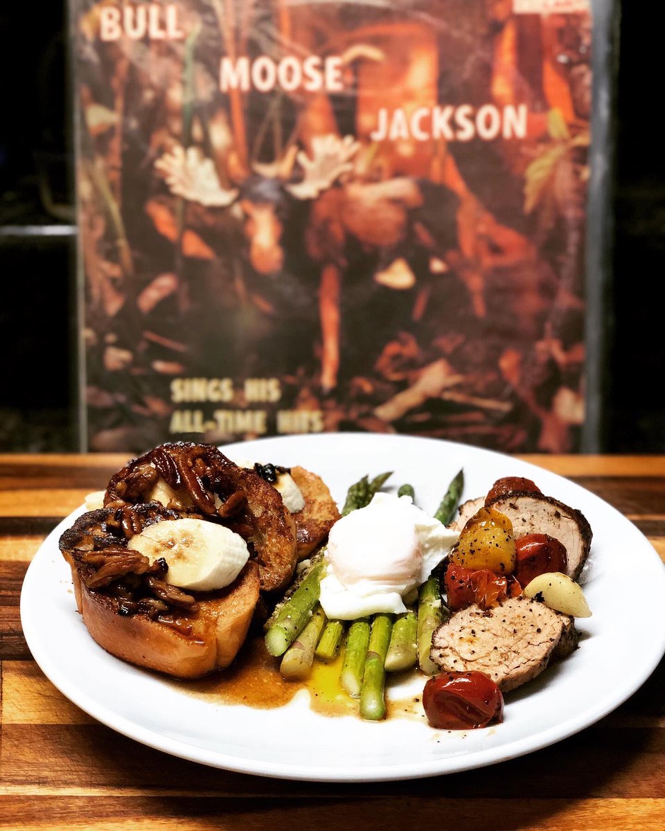 MrChefLobbyist's tweet image. Sunday Evening Brunch: Banana Nut French Toast with Bourbon and Grand Marnier Glaze, Pecorino Asparagus topped with a Poached Egg and Creole Roasted Pork Tenderloin #cheflobbyist #brunch #frenchtoast #banana #bourbon #grandmarnier #asparagus #pecorino #poachedegg #sundaybrunch