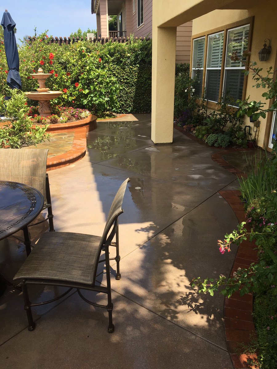 concreteblast's tweet photo. #alliedsandblasting removing ugly failed #paint #sandblastedconcrete has a very #clean look and brightens this #outdoorliving space #mobilesandblasting #sandblast #sandblaster #HuntingtonBeach #California #work #working #outdoors https://t.co/YsOWfBMsxL