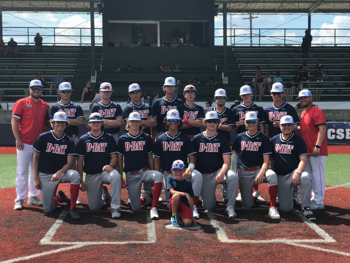UnitedBC_USA's tweet photo. Congrats to two champions today: @DBATEliteWarren for @PerfectGameUSA Blue Bell 17u &amp; 16u @coachtompkins winning the @ntxtourney PGBA Open! 
Great job boys!👏🏻👏🏻👏🏻 #dbat #dbatdudes #dbatteams #dbatsports #dbatfam https://t.co/rqdrgIU5CI