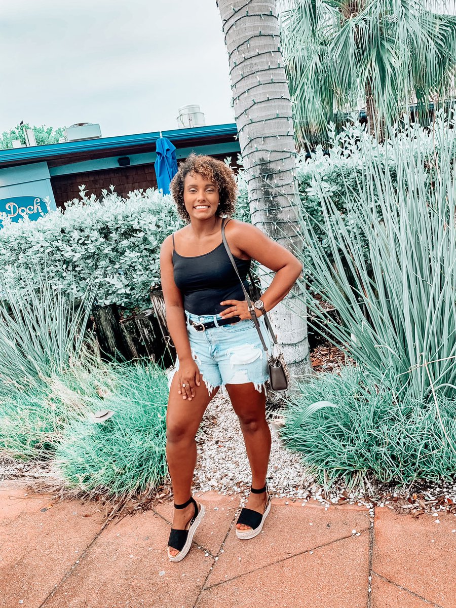 DestineeJL's tweet photo. vacay 2020. https://t.co/D2eFPuMwxb