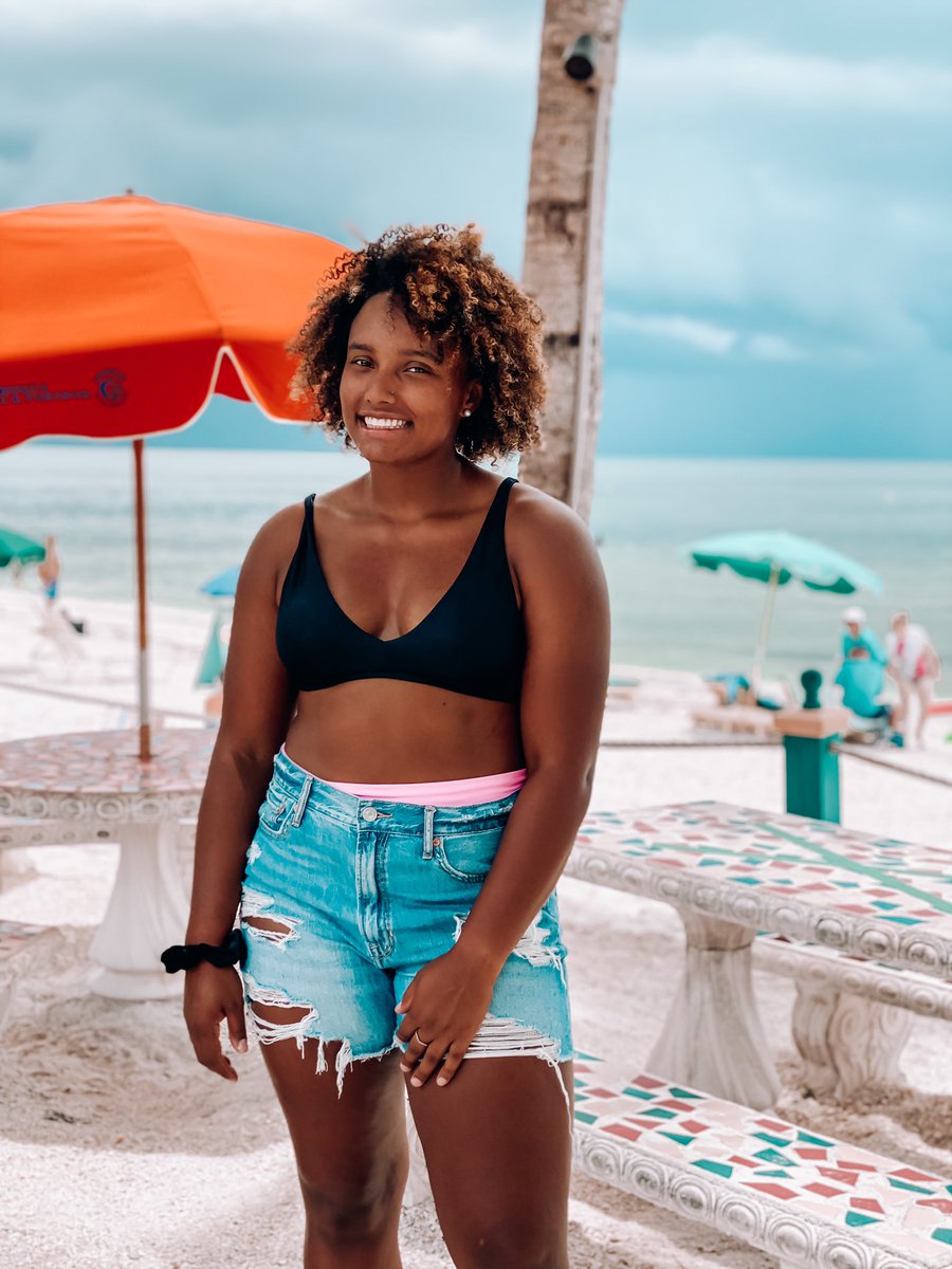 DestineeJL's tweet photo. vacay 2020. https://t.co/D2eFPuMwxb