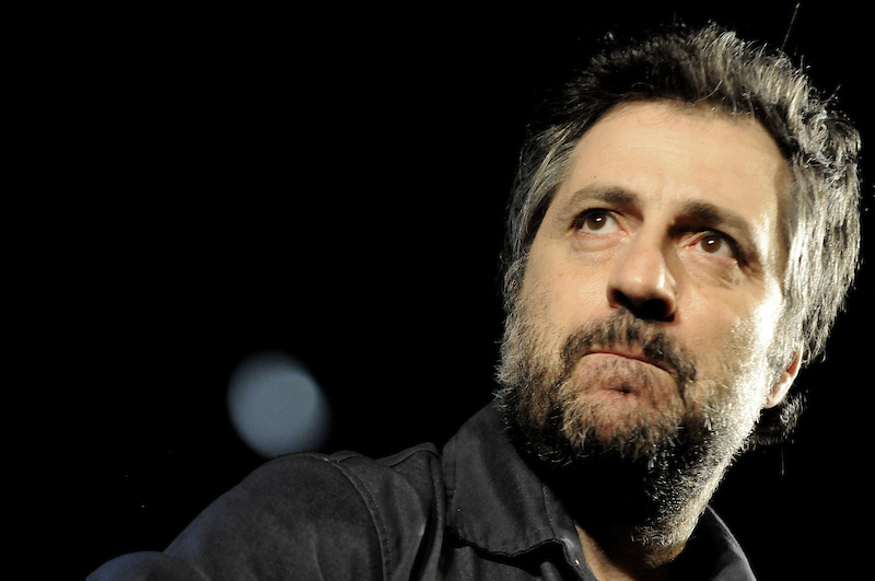 RadioCantiloOk's tweet photo. #Entrevistas | 🇺🇾Garo Arakelian en #MercoSOUND🌍

📻@maurodiaz73 dialogó con el músico Uruguayo sobre su presente en Los Astilleros y la su amor por la música.

🎶Descubrí su etapa solista y sus canciones. Acá👇

https://t.co/eL1dgG79Ao https://t.co/ZqVEJa5EXi