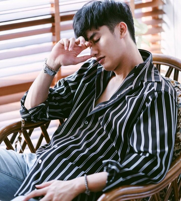 Yna_Palce's tweet photo. Happy Birthday Tay Tawan!🎂🎉😍
I wish you to have a lot of work! @Tawan_V
#Taytawan29thbirthday 
#taytawan https://t.co/eXcuFNsxNW