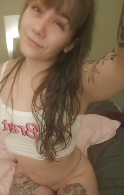 Fuckin little brat 😘 go see my nudes.  https://t.co/fjculrsCAb https://t.co/ZvBwBz5M0H<a href="/tag/doitforthetitties"class="tags"><span>#doitforthetitties</span></a><a href="/tag/doitforthekitties"class="tags"><span>#doitforthekitties</span></a>