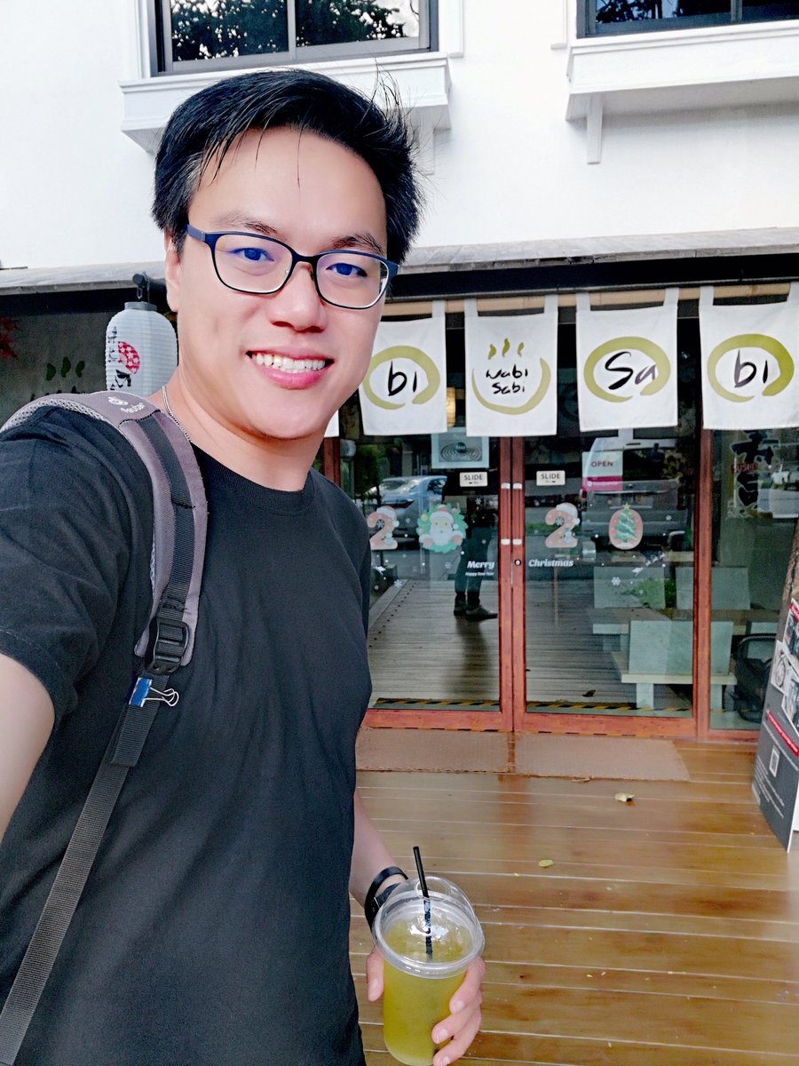 MOOMoomall's tweet photo. 🎯ออหมูจะบอกให้🎯
"ถ้าเราไม่คิดที่จะเริ่มต้นในวันนี้ ก็จะไม่มีทางสำเร็จในวันพรุ่งนี้ได้อย่างแน่นอน"
ขอให้เชื่อมั่น และพยายามให้มากกว่าเดิมสักวันนึง #ความสำเร็จ ก็จะเป็น
ของเรา #คนที่คู่ควร นะครับ 😊
#ออหมูสอนรวยด้วยรายจ่าย
#Mindset #iMoo #pigguide
#pigguidephotos #โค้ชหมู https://t.co/Uf04QwsC8g