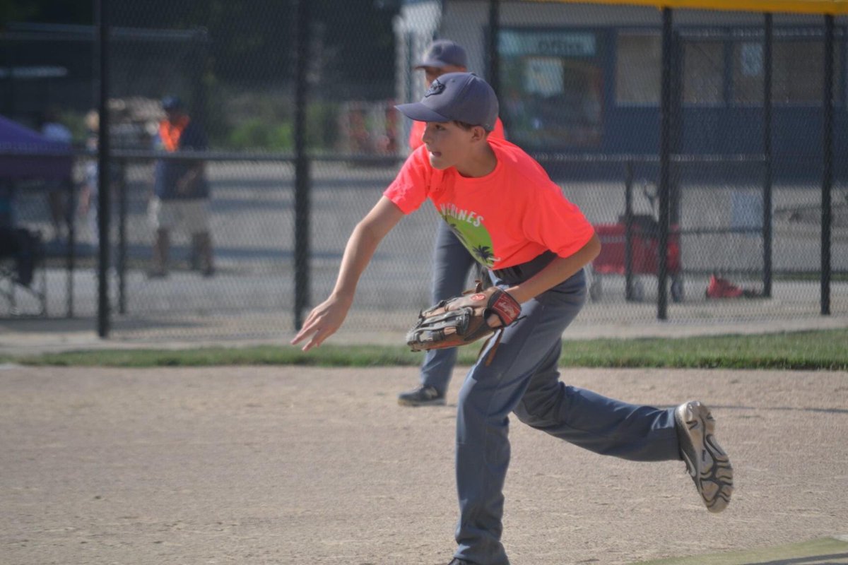 Cincorico5's tweet photo. My coconut @HawaiianHitfest #HawaiianHitfest20 #Wolverines202011A https://t.co/H27cjUN4Pz