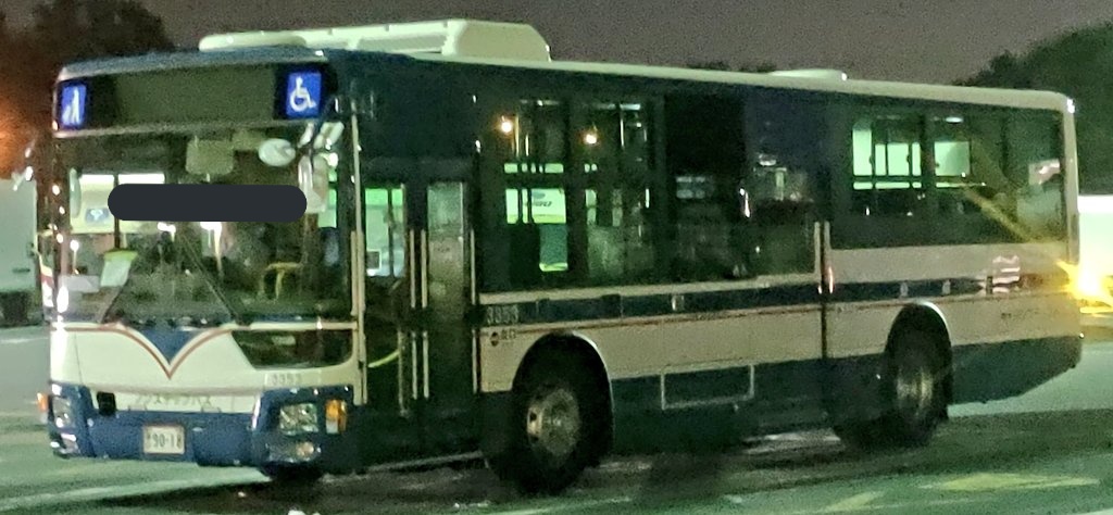 ほくと 昨日関越道の高坂saにて 京成バス松戸営業所の新車の陸送を目撃しました 社番は3353です 京成バス