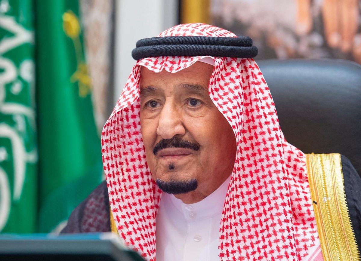 AJELNEWS24's tweet photo. عاجل 🔴
.

.
بيان من الديوان الملكي:

#خادم_الحرمين_الشريفين يدخل مستشفى الملك فيصل التخصصي بالرياض لإجراء بعض الفحوصات جراء وجود التهاب في المرارة .. 
حفظ الله خادم الحرمين الشريفين وألبسه ثوب الصحة والعافية.
.

.
#سلامتك_يا_ابوفهد https://t.co/6Rn3erNCL4