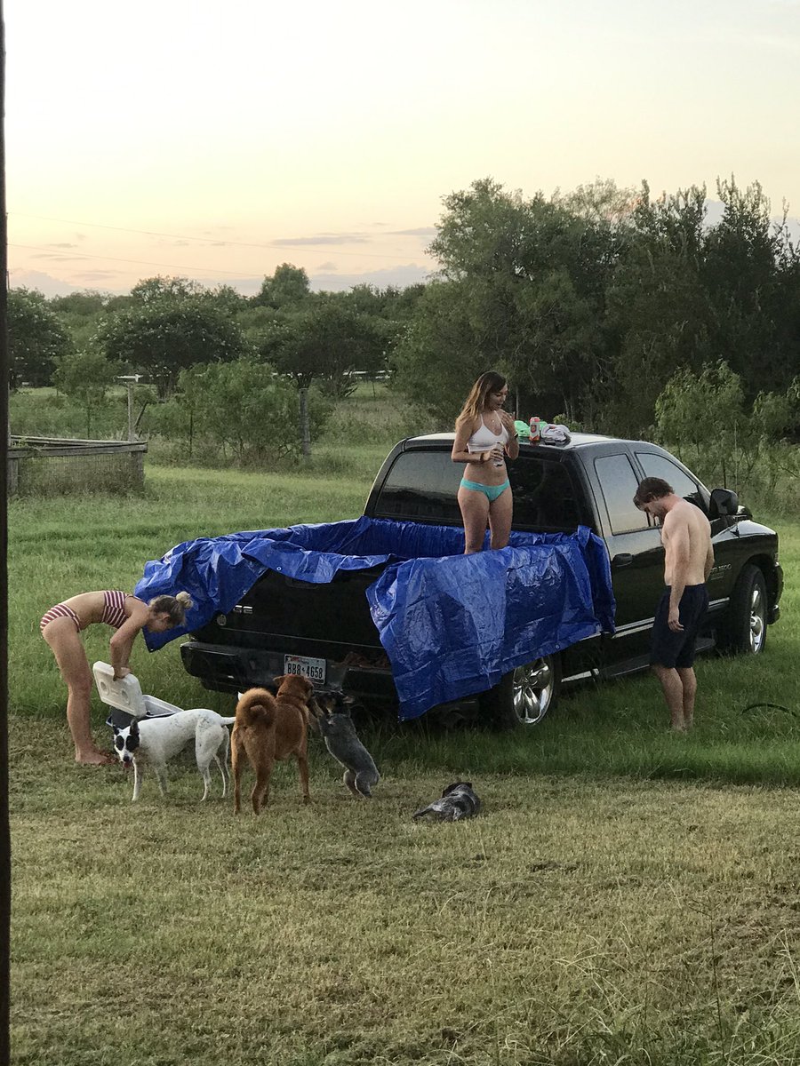 Teejayfonseca's tweet photo. Got me a hillbilly hot tub https://t.co/nAMCZ1ejRd