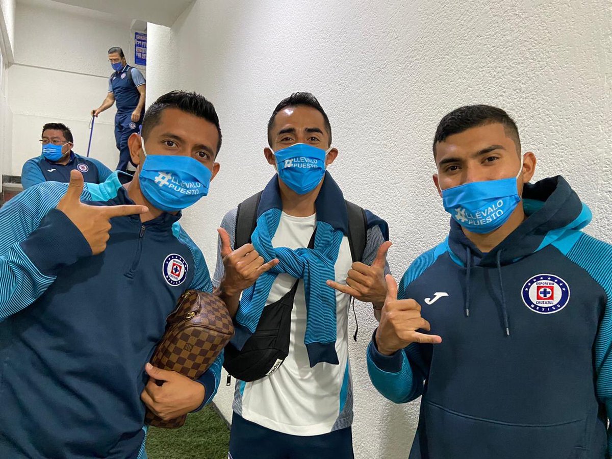 CruzAzul's tweet photo. Hazlo por ti, hazlo por todos. 

#LlévaloPuesto #ConTodoContraTodo https://t.co/gmJYtmPhrV