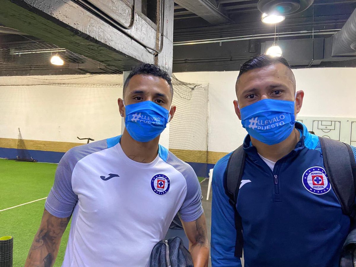 CruzAzul's tweet photo. Hazlo por ti, hazlo por todos. 

#LlévaloPuesto #ConTodoContraTodo https://t.co/gmJYtmPhrV