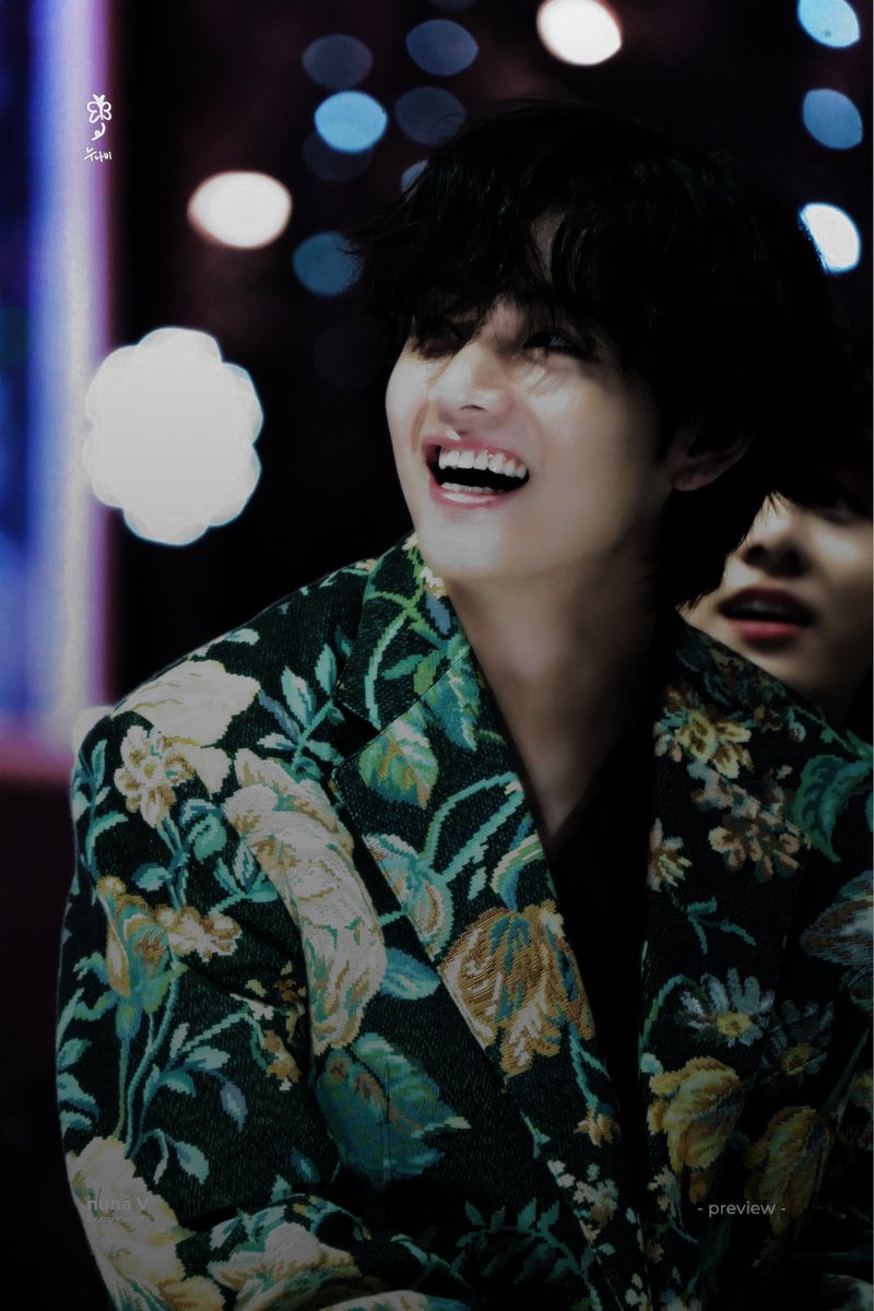 ╭──────────────────────╮
│  (  _› 𝗹𝗲𝗮𝗳𝖺𝗅𝗅 ( 🍂 ) ﹫oceanotintado 
│
│           │ ; 流星群.
│           ╰ ❝ 🖇️  ─────── :: ╮
│
╰─►  - ̗̀ 🌿  If you join my world, 
            I can show you even the Invisible.