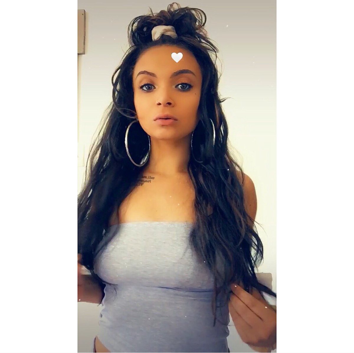 _angtate's tweet photo. 🗣🗣🗣 I FELL IN LOVE WIT A LIT BITCH AYE AYE AYEEE https://t.co/m84JaslBUr