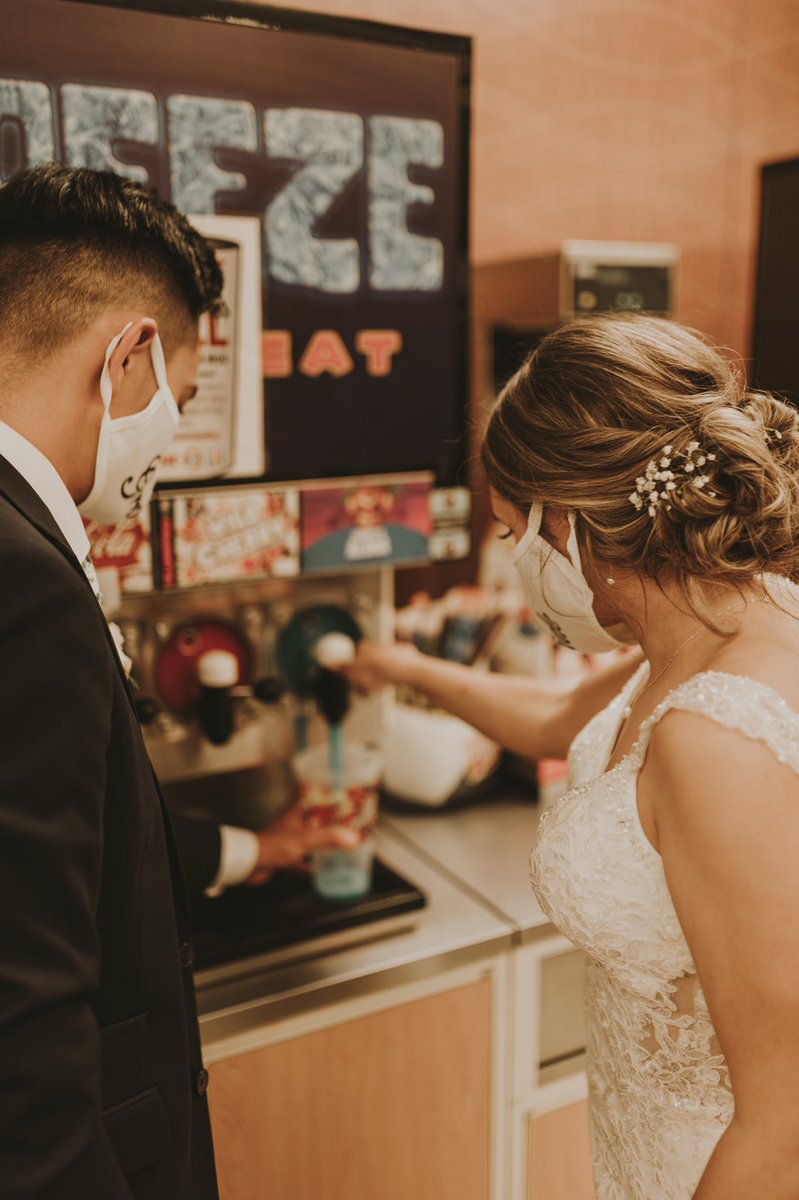 darcerossphoto's tweet photo. when your bride and groom get married on 7/11, it’s only fitting that you high tail it after the wedding to the closest 7/11 and get slushees!! https://t.co/vB5sS0yLNJ