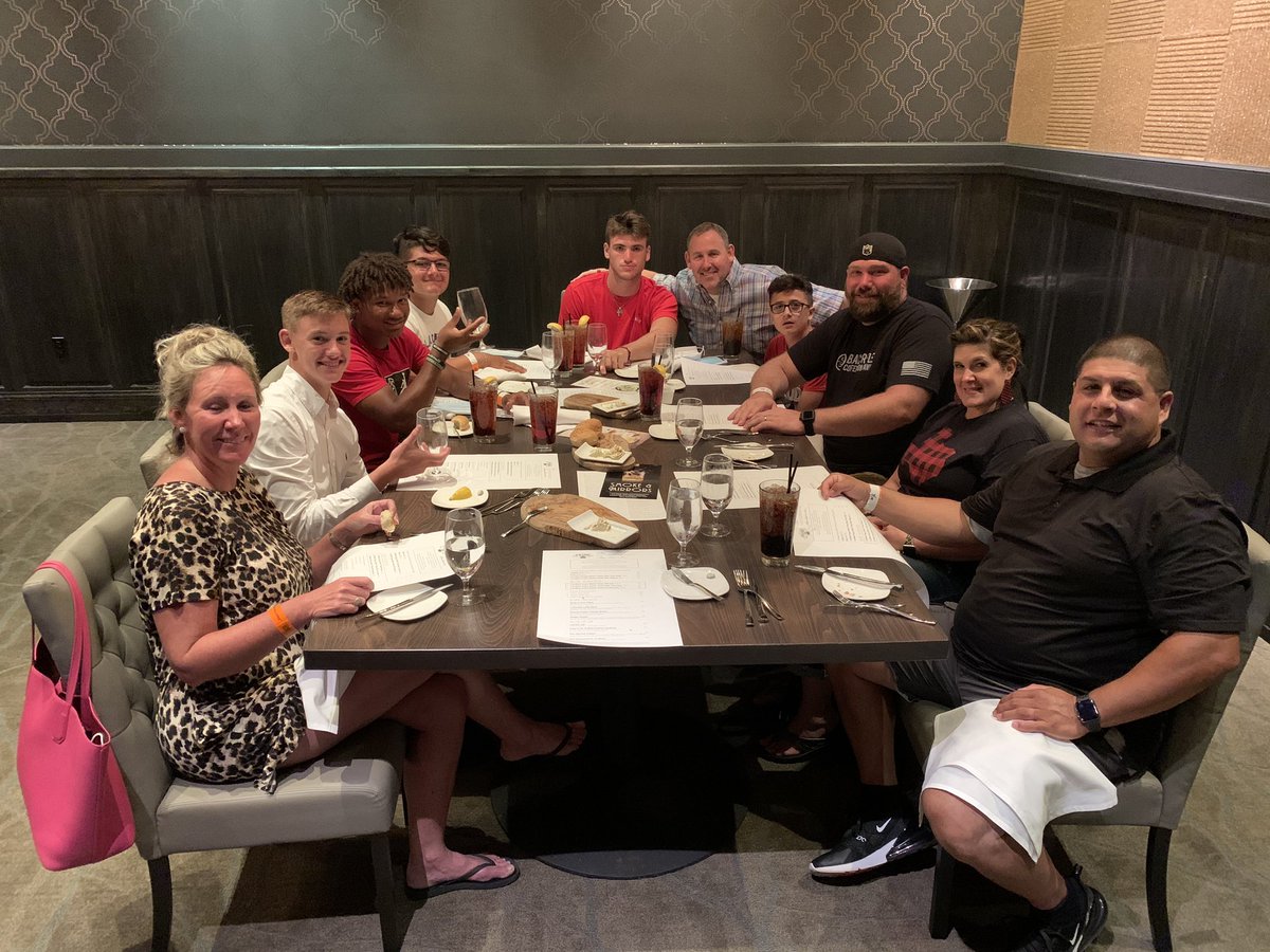 Ride or Die’s  #family #friends #familyfriends #1892steakhouse @networknate07 @NoahP2023 @_Ser1gio @JStrongQB4 @DeanStrong74 @liciabug2215 @PEleven77 @BeardedGuyAdam