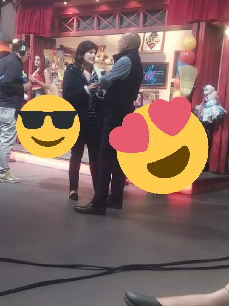 marcewebfans's tweet photo. Recordando a nuestra tรญa tan trabajadora โฅ๏ธโฅ๏ธ๐๐๐ @cascaruffo #ElCoqueVa te queremos tรญa bonita noche https://t.co/8tteXrlUV0