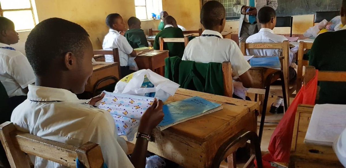 FoundationShina's tweet photo. Here are a few photos from the campaign for ‘Keeping Girls in School; Ending the Period of Shame’ at the Thithi Primary School Masimba and Salvation Army Secondary school in Kilome. https://t.co/SnIzdh9J0M
