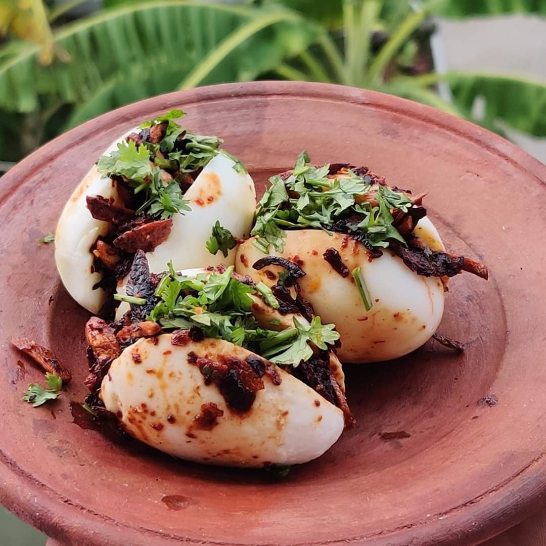 southindiafood1's tweet photo. Egg bhejo | Burmese recipe | Boiled egg with stuffings
#eggstuffing #burmese #eggbhejo #eggrecipes https://t.co/zFfE6BiQah