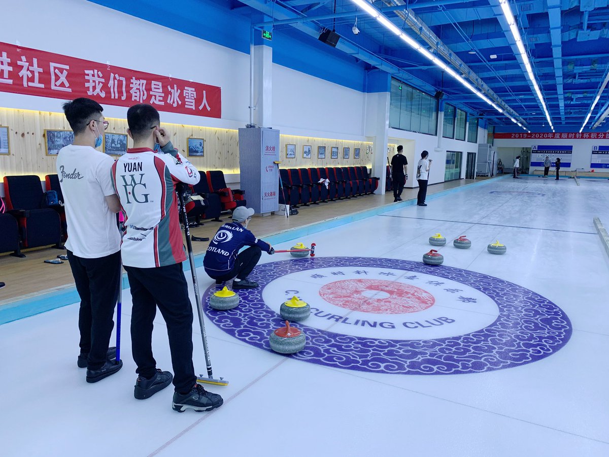 joy_curling's tweet photo. 打一场冰壶，吃一次火锅，一周才算是结束！ https://t.co/t79godjs6B