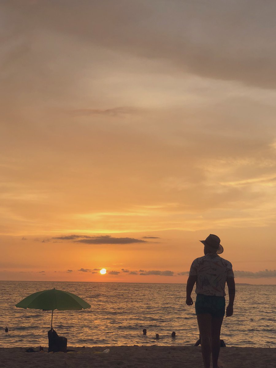 robert_rga's tweet photo. Atardecer en @PuertoVallarta https://t.co/aNQuCyXG6s