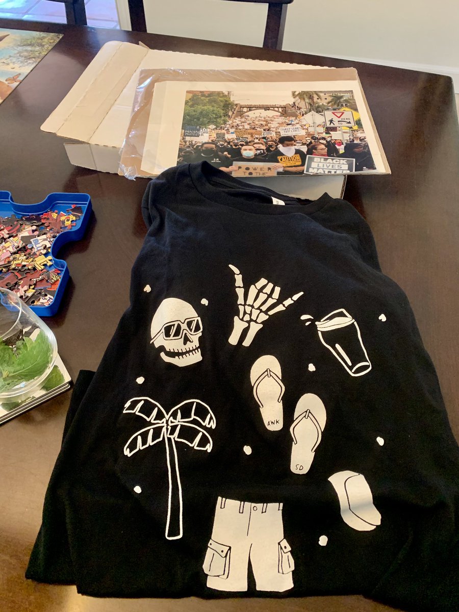 GabrielaDow's tweet photo. @voiceofsandiego @JeffOlsonSD @AdrianaHeldiz @SDABJTweets Right next to @theryanbradford #AwkSD t-shirts that also made for our favorite #SanDiego #summer swag! ๐๐ฝ ๐ป โบ๏ธ https://t.co/MrKCzlmEzI