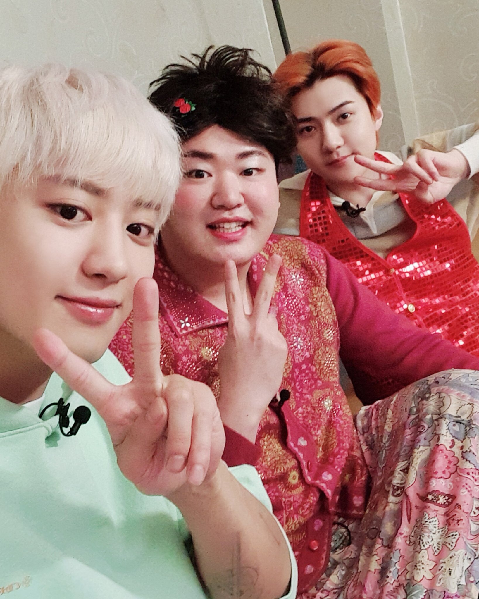 꿈세훈 On Twitter Exo Sc On After Mom Goes To Sleep 엄마가 잠든후에 A Variety Show Where Idols Have To Prepare Food Quietly While Mom Goes To Sleep Otherwise They Will Receive Punishment