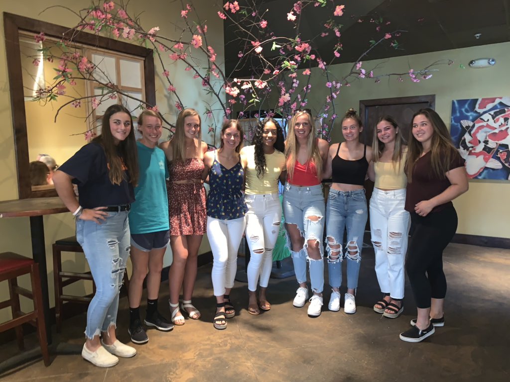 RockGoldWaye's tweet photo. They clean up nicely too! 

#TheRockWaye #JustRockIt #Shiki #OKC USA Softball #GoldNationals #RockGold18U💙 https://t.co/yXdikVuJOM