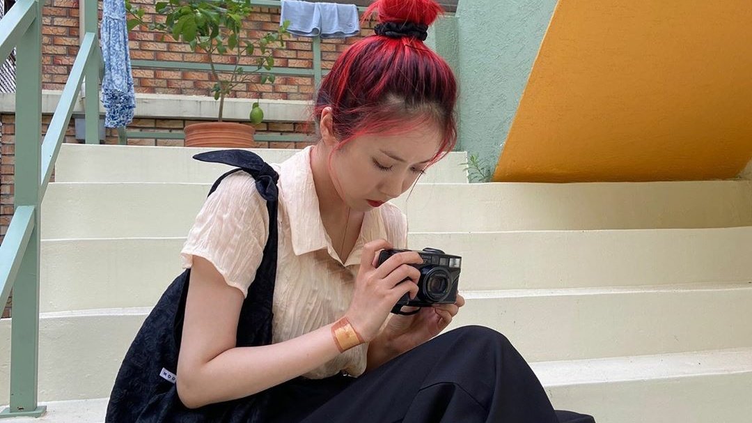 gfriendfic's tweet photo. — WonB AU —
|| ʀɪᴘᴘʟᴇꜱ ɪɴ ʏᴏᴜʀ ʜᴇᴀʀᴛ ||

Sinb had been over her ex, Kim Sojung, or so she believes that she is. She made herself believe that her heart has healed from all the pain there is but that all soon crumbled when fate decided to play with her. https://t.co/WJ2oNM60cC