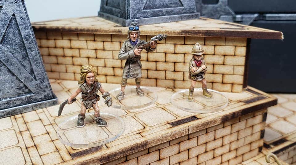 PodcastIndi's tweet image. Made some room on the desk &amp;amp; finished off a few of my minature sets this weekend to use in a number of games.~Eric 🛸🎨