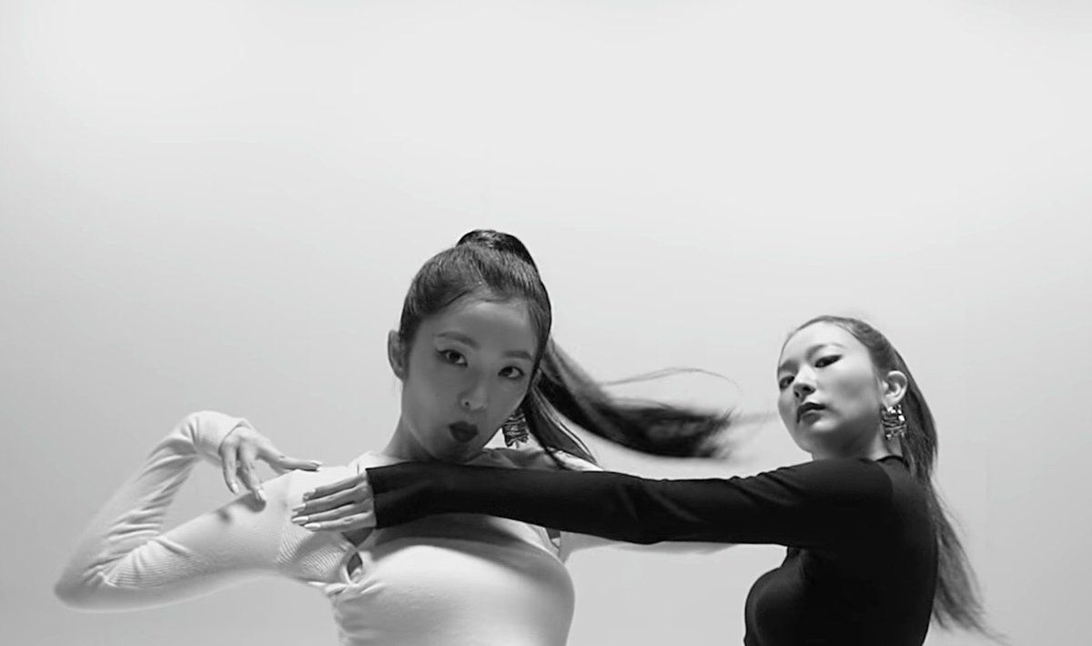 baeyerinnie's tweet photo. o poder de irene e seulgi https://t.co/ddao5ciw1Y