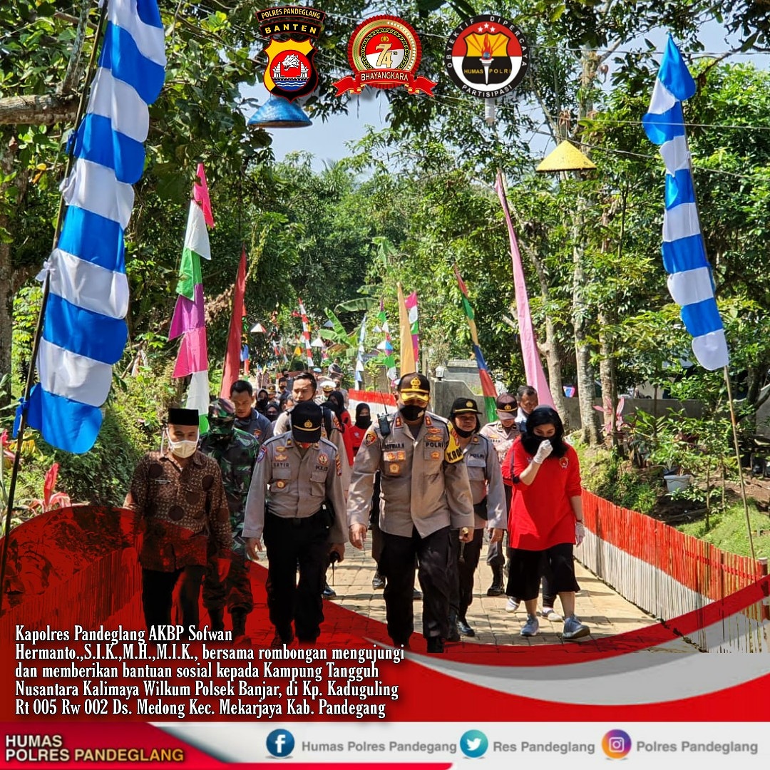 Kapolres Pandeglang beserta rombongan mengunjungin dan memberikan bantuan sosial kepada warga Kp. Kadu guling desa Medong Kec. Mekarjaya

@divisihumaspolri
<a href="/multimedia/">MultiMedia Services</a>.humaspolri
@multimedia_poldabanten
@humaspoldabanten
#polrespandeglangkece
#PolriHumanis
#polripromoter