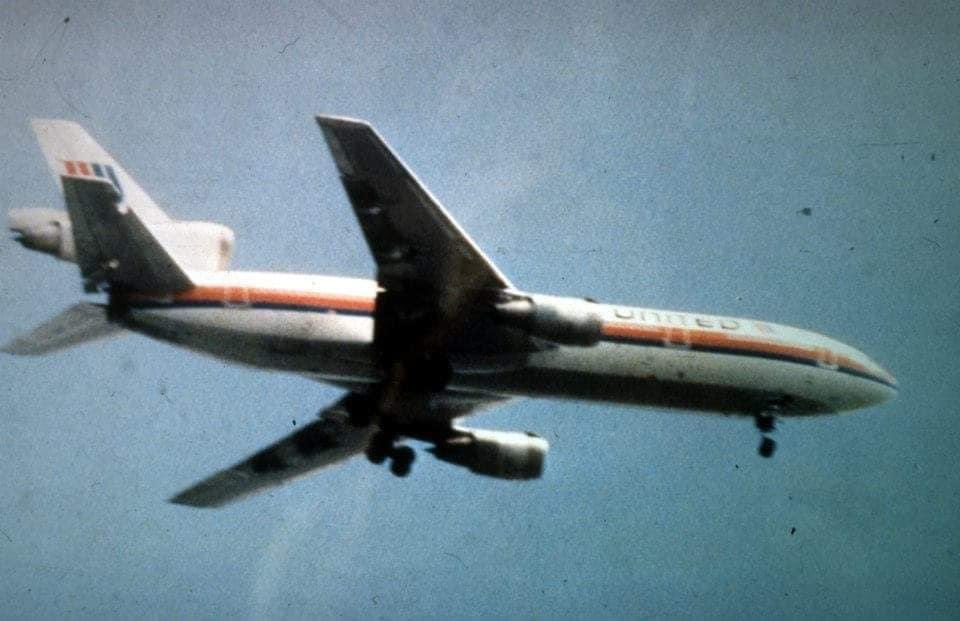 SIOUX_CITY_FIRE's tweet photo. 31 years ago the day started like most for SCFR. Things would soon change as a series of unpredictable events that put Sioux City forever in the history books. Today we honor the crew, passengers, and first responders who endured the tragic events of #Flight232 #SCFReady https://t.co/Hc1zZ8QBnM