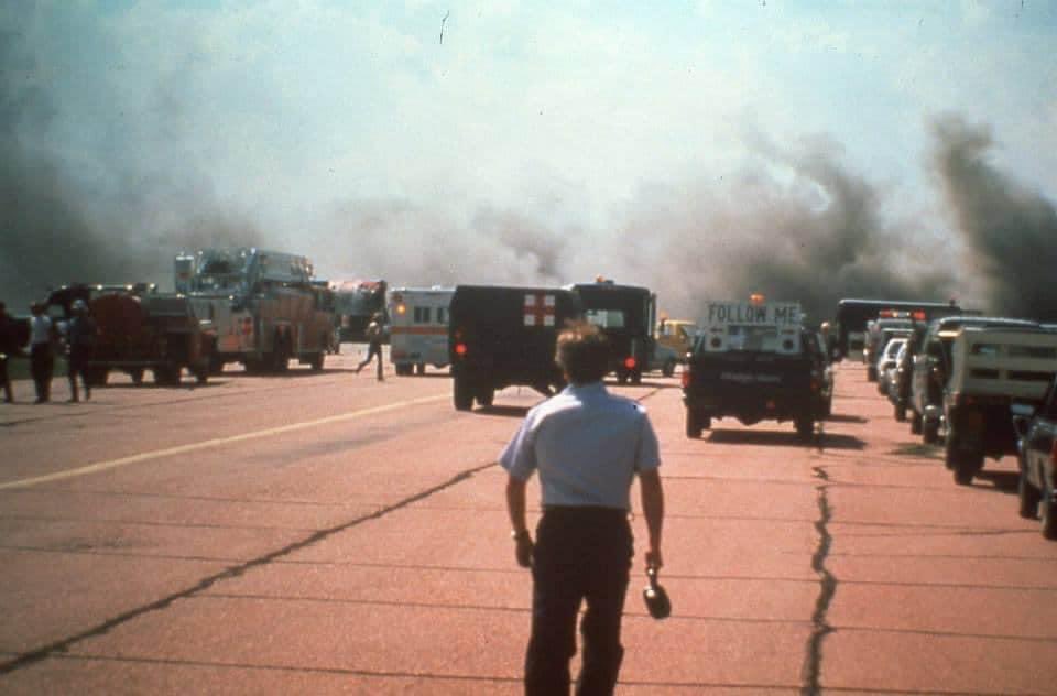 SIOUX_CITY_FIRE's tweet photo. 31 years ago the day started like most for SCFR. Things would soon change as a series of unpredictable events that put Sioux City forever in the history books. Today we honor the crew, passengers, and first responders who endured the tragic events of #Flight232 #SCFReady https://t.co/Hc1zZ8QBnM
