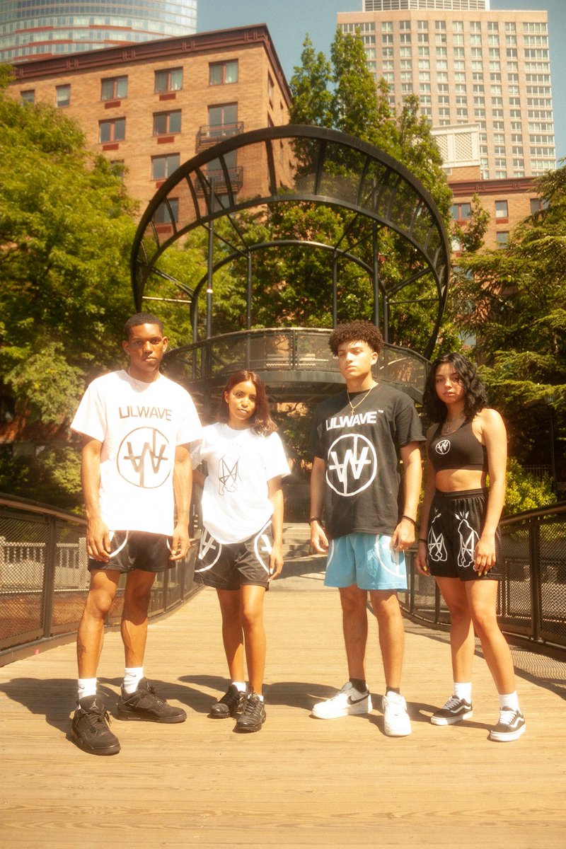 LILWAVEINC's tweet photo. ATTN: 🚨🚨🚨 SS20 IS OUT ⭐️⭐️
All new content is available on the website in select sizes. Don’t Miss Out ! Keep in mind everything is handmade so expected shipping takes 1-2 weeks. #LILWAVE🦍

IG:
https://t.co/ex8ci3Wwz6

Website:
https://t.co/f9hrN1lq0W

#SupportBlackBusiness https://t.co/8scyYpT8di