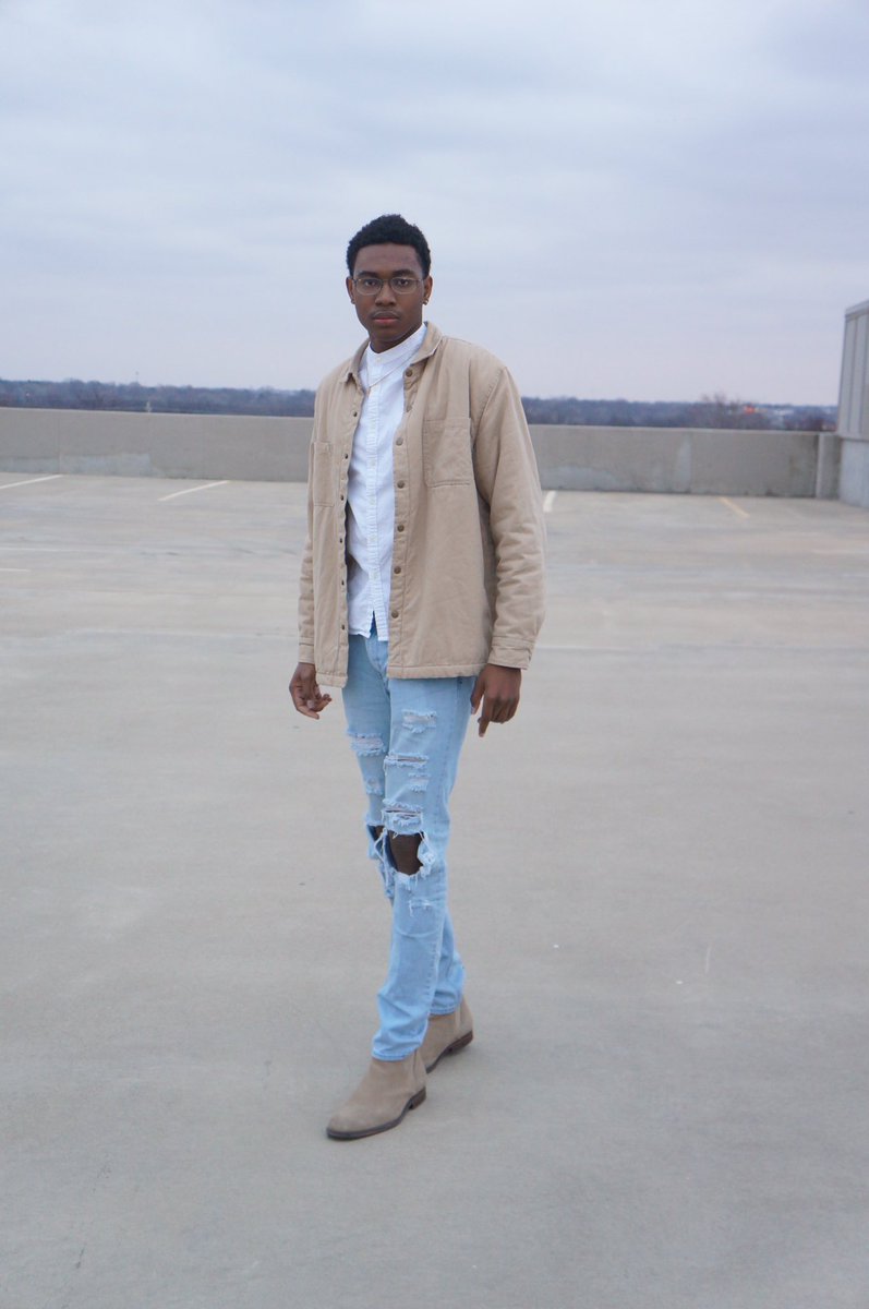 slimmynick's tweet photo. #WhosWhoOfOkstate 

Hey I’m nick 

Sophomore 2023 hopefully 

Construction engineering technology major

NSBE Finace chair 

I’m nice with the mathematics if you need some help 👌🏾 https://t.co/lV3FJSkkkk