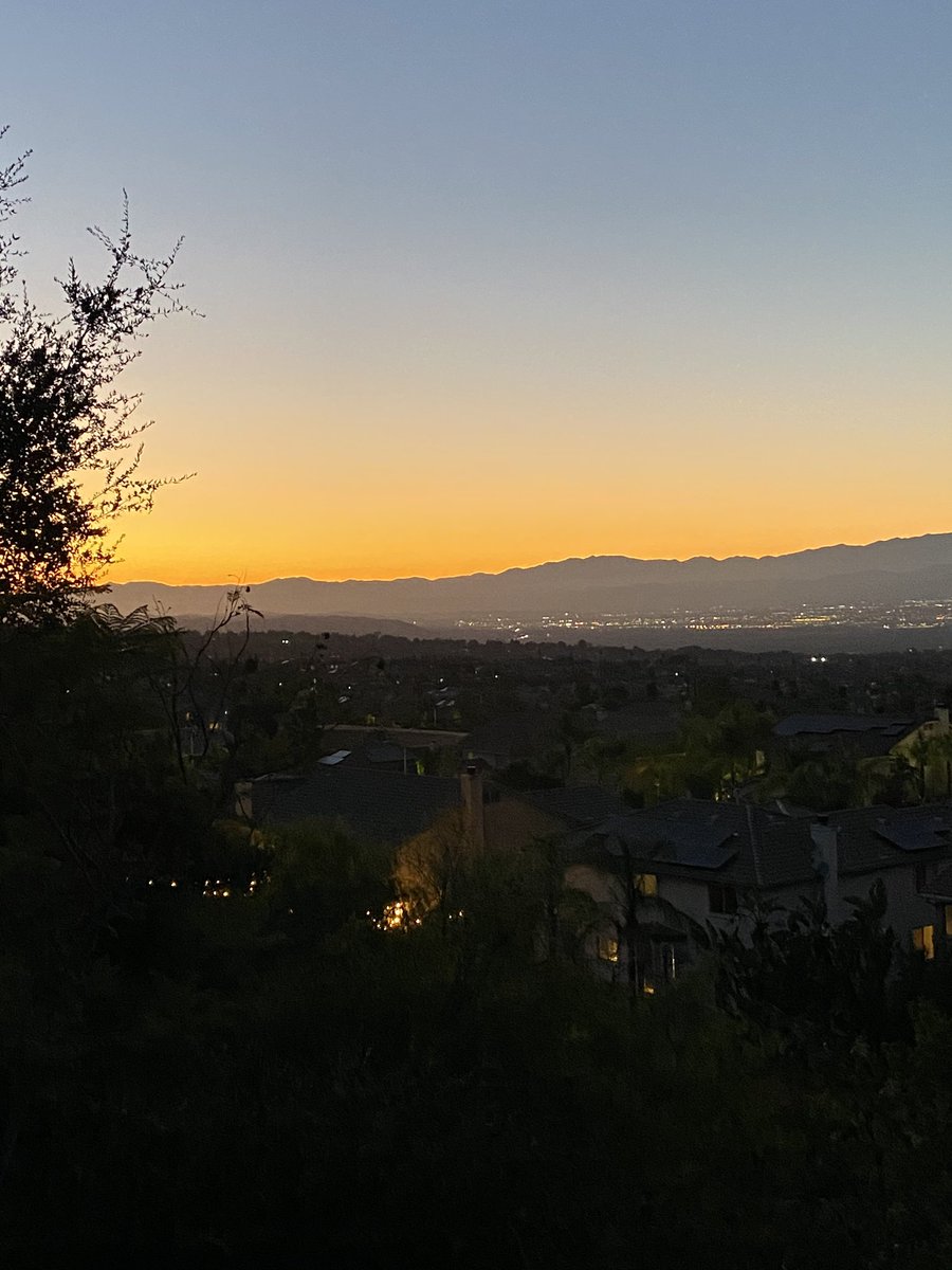 Papplaw's tweet photo. @ABC7 @abc7dallas waiting for #NeowiseComet in #CoronaCA. Get outside and look Northwest just under the Big Dipper. #abc7eyewitness #papplaw https://t.co/iCm6KmpQut