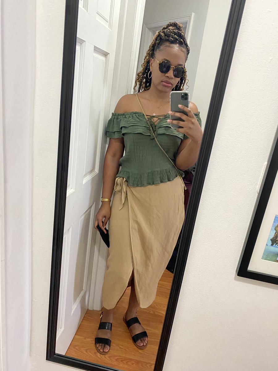 CDimplez's tweet image. Sunday’s Look #ExpressYourRules #4ExpressPoints