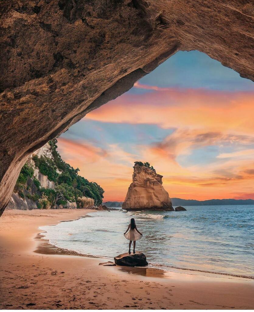 SwimwearWorld's tweet image. Golden hour ✨ via @incyvincyspider 
.
.
.
#colormepretty #sunsetchaser #dreamimage #destinationdreamin #oncloudnine #prettysky #pinkaesthetic #nevergetsold