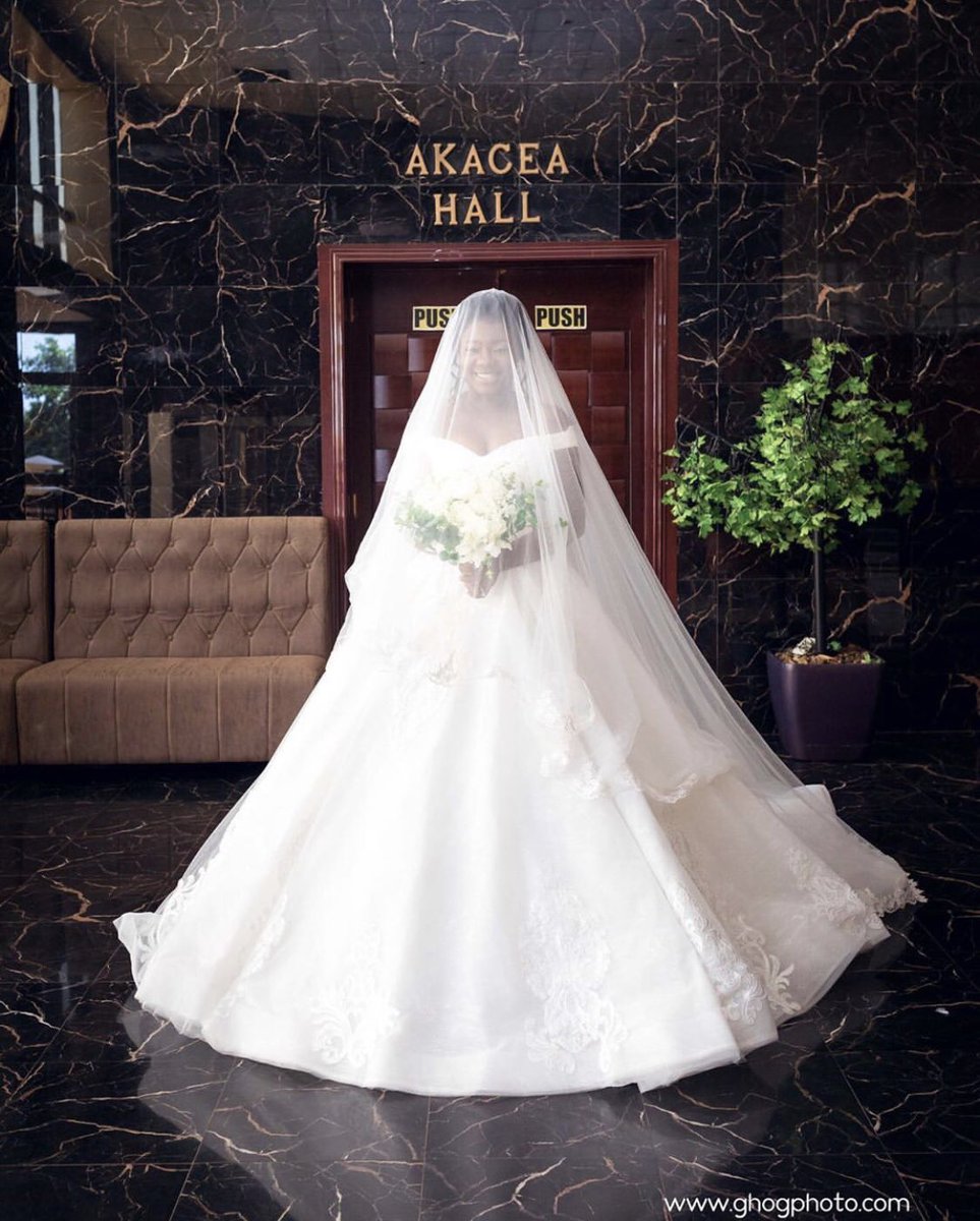theprinceanim's tweet photo. Shh 🤫 throwback to that one time I designed my sister’s wedding dress and traditional wedding gown. It was exciting putting together these looks for her big day #MySecretPower. Beautifully captured by the amazing photographer @Ghog_ https://t.co/dK2yeuWIno