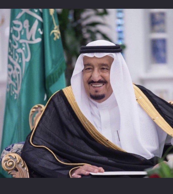 ayedh_saud's tweet photo. أسأل الله العظيم رب العرش العظيم أن يشفي #خادم_الحرمين_الشريفين وأن يمن عليه عاجلا بالصحة والعافية. 
#سلامتك_يا_ابوفهد https://t.co/TiOpzV7suC