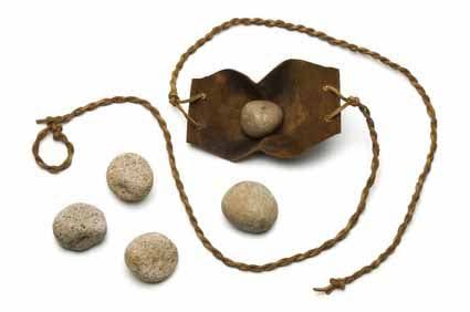 2. Kshepni (क्षेपणी) It was a type of sling used to throw stones projectiles over a large distance. Size of sling used at that time is unknown, it is possible it was used to throw large stones